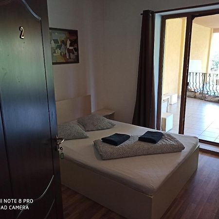 Quik Hotel Brasov Luaran gambar