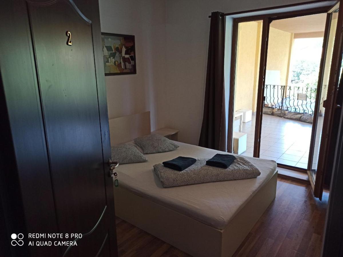 Quik Hotel Brasov Luaran gambar