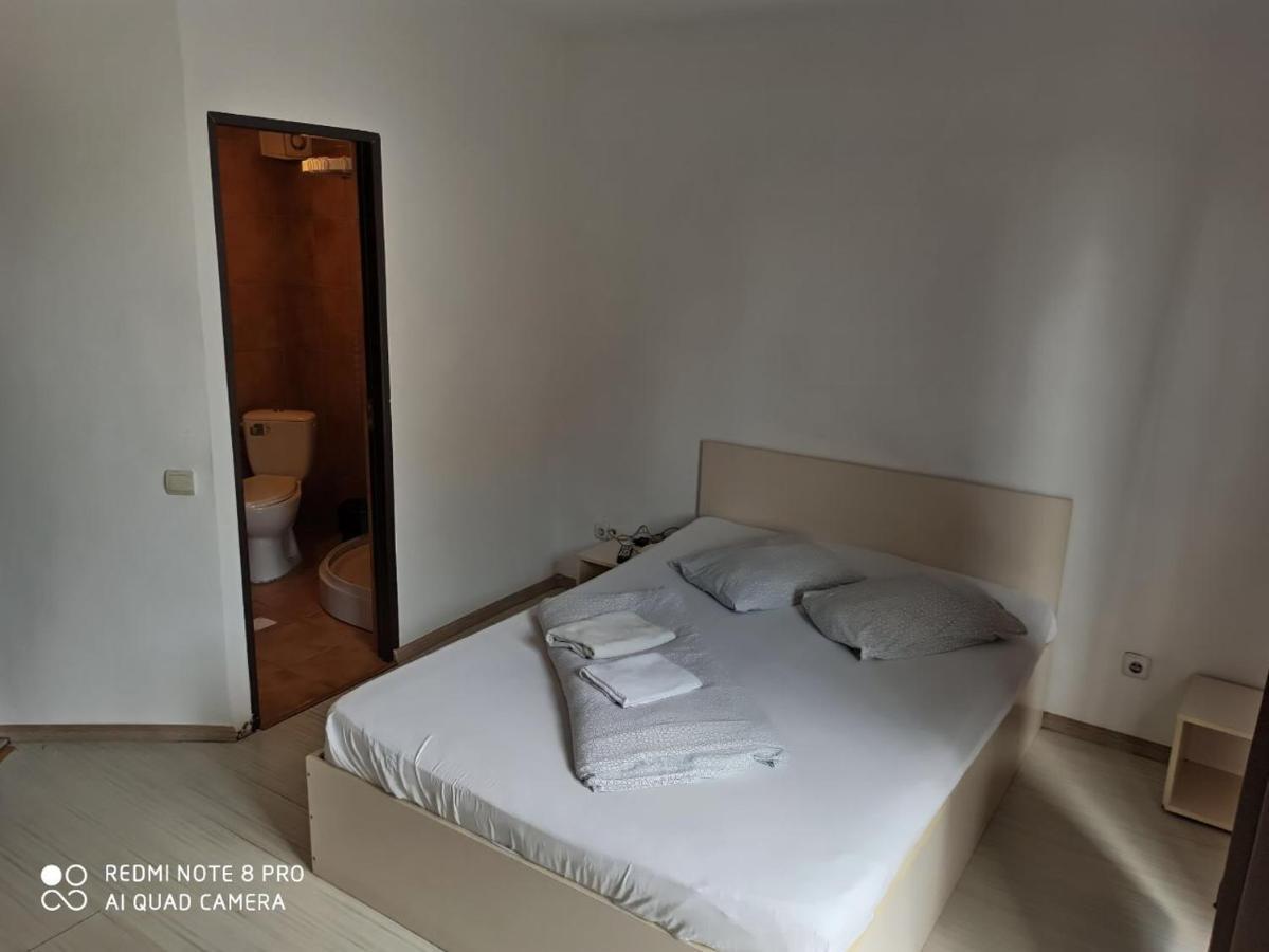 Quik Hotel Brasov Luaran gambar